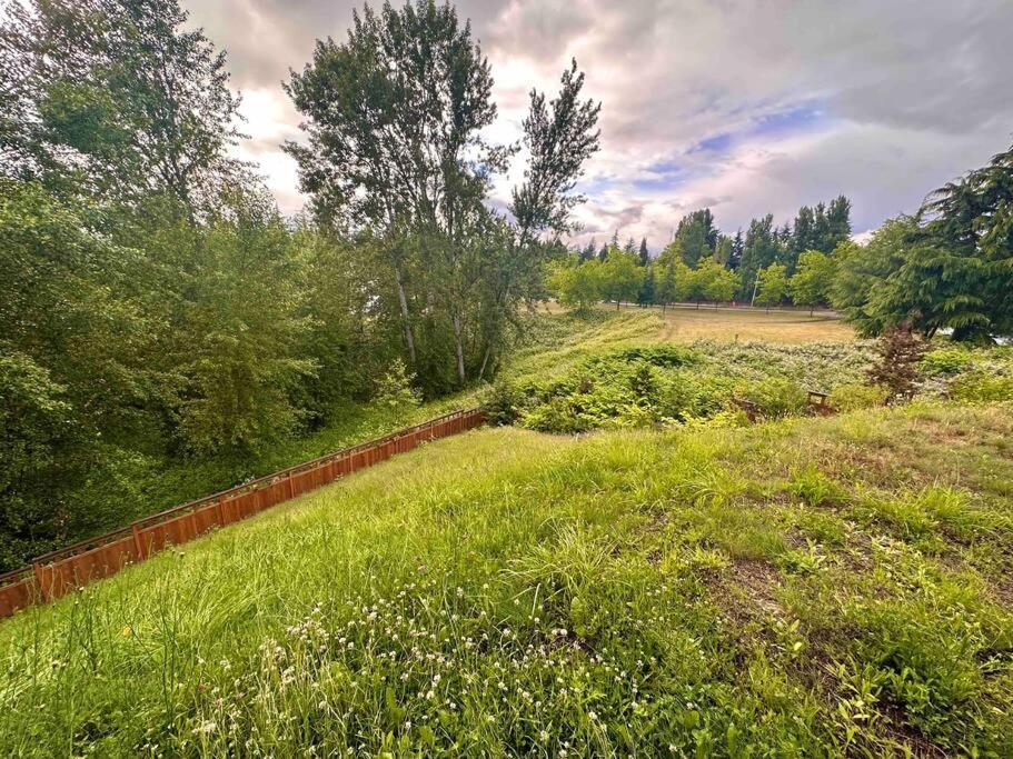 Lush Green Paradise, Fire-Pit Villa Seattle Exterior photo