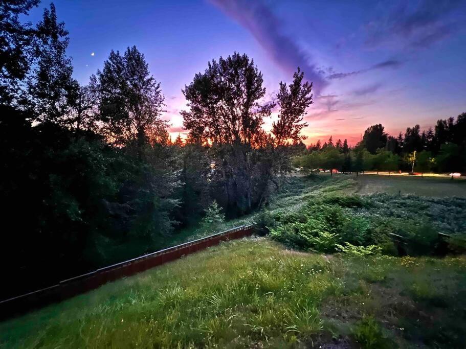 Lush Green Paradise, Fire-Pit Villa Seattle Exterior photo